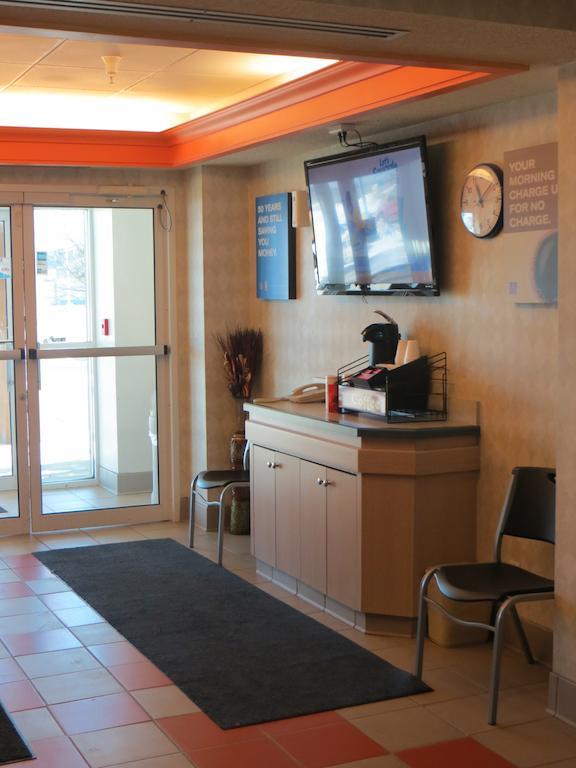 Motel 6-Minonk, Il Εξωτερικό φωτογραφία