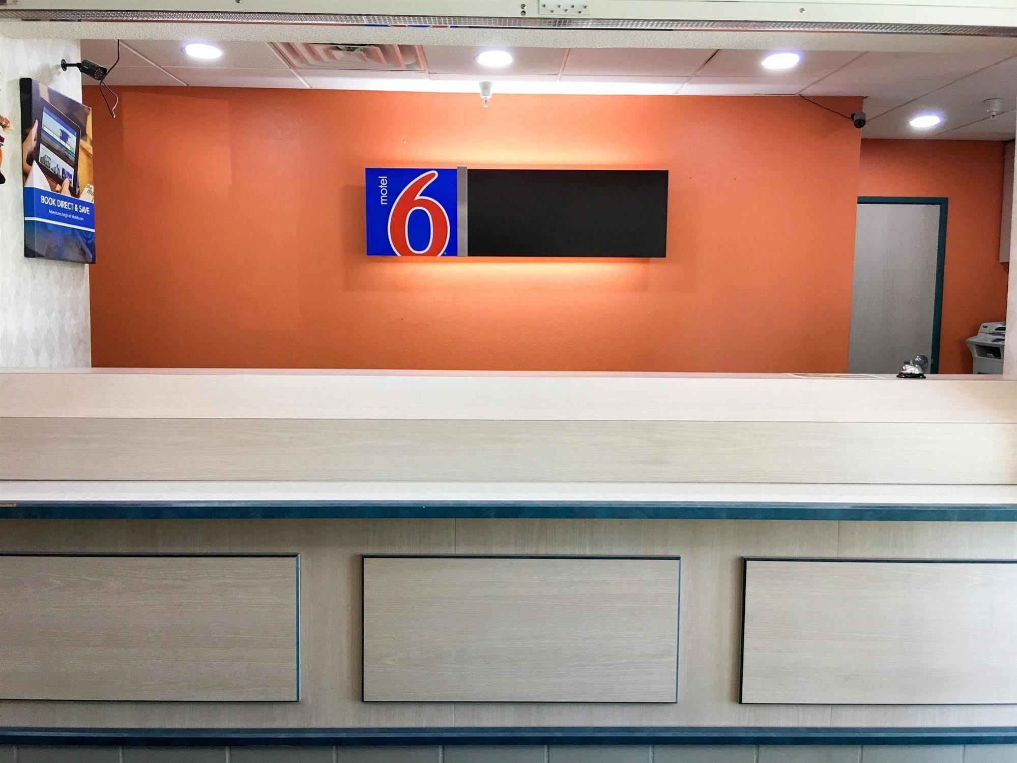 Motel 6-Minonk, Il Εξωτερικό φωτογραφία